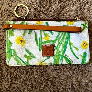 Small dooney and bouke wristlet or wallet. Good condition. Was used.